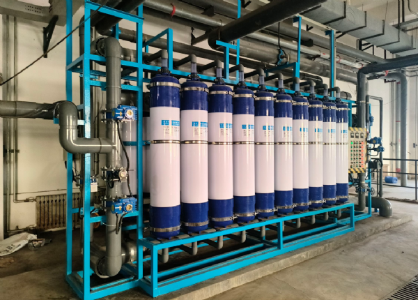 煙臺2X50T反滲透十100T超濾設備安裝調(diào)試